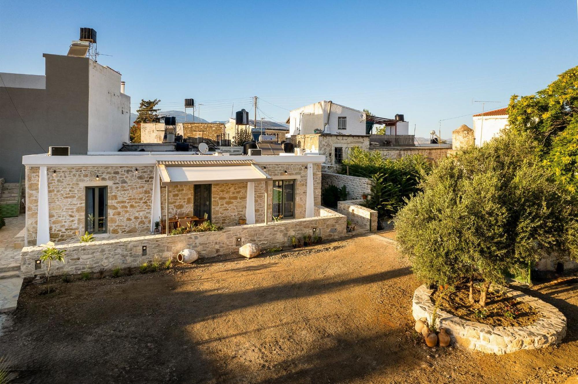 Papadia Luxury Apartments Pitsidia Extérieur photo