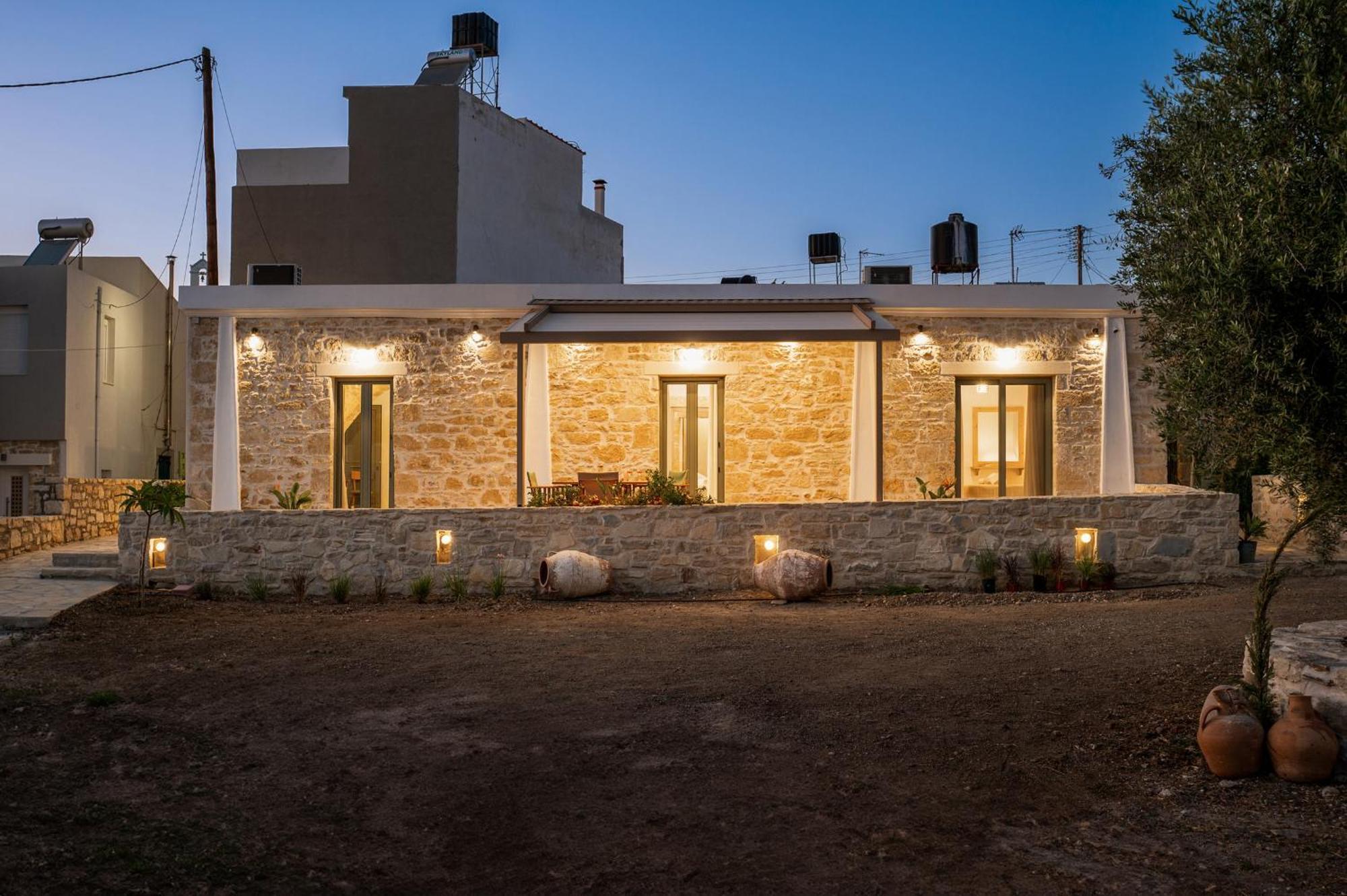 Papadia Luxury Apartments Pitsidia Extérieur photo