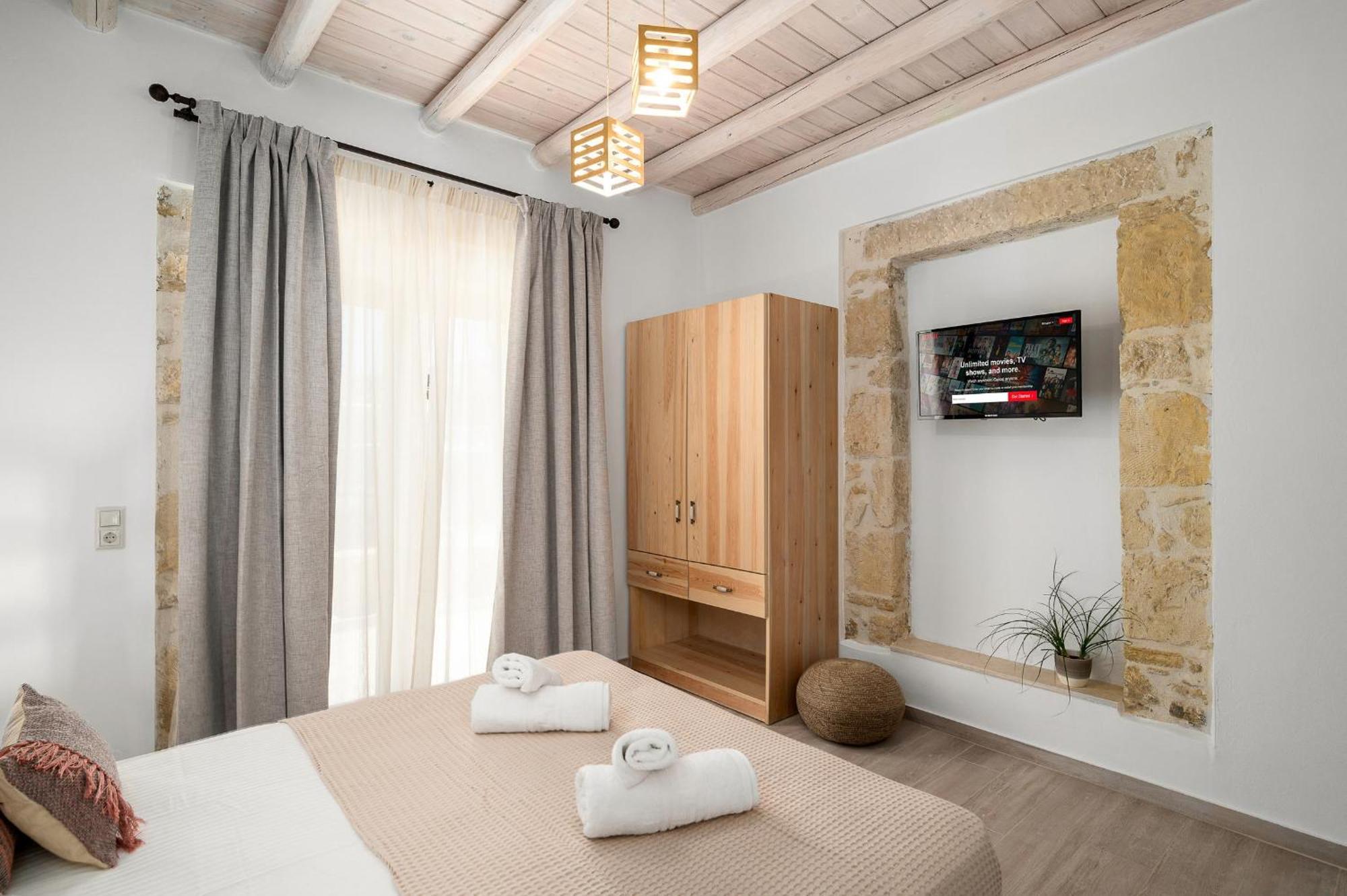Papadia Luxury Apartments Pitsidia Extérieur photo