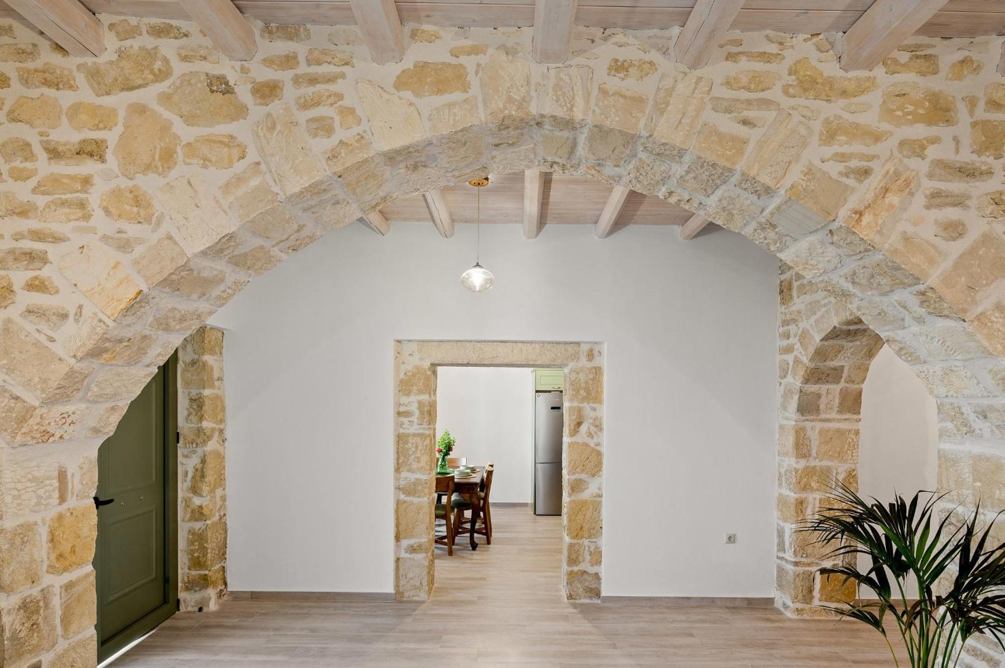 Papadia Luxury Apartments Pitsidia Extérieur photo